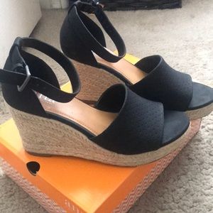 Black Espadrilles -a.n.a A New Approach